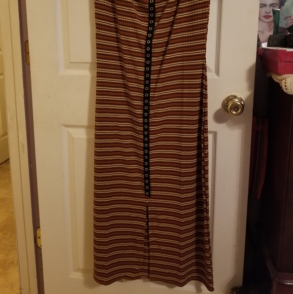 Planet Gold Trendy Juniors' Off-the-Shoulder Dress - Picture 2 of 7